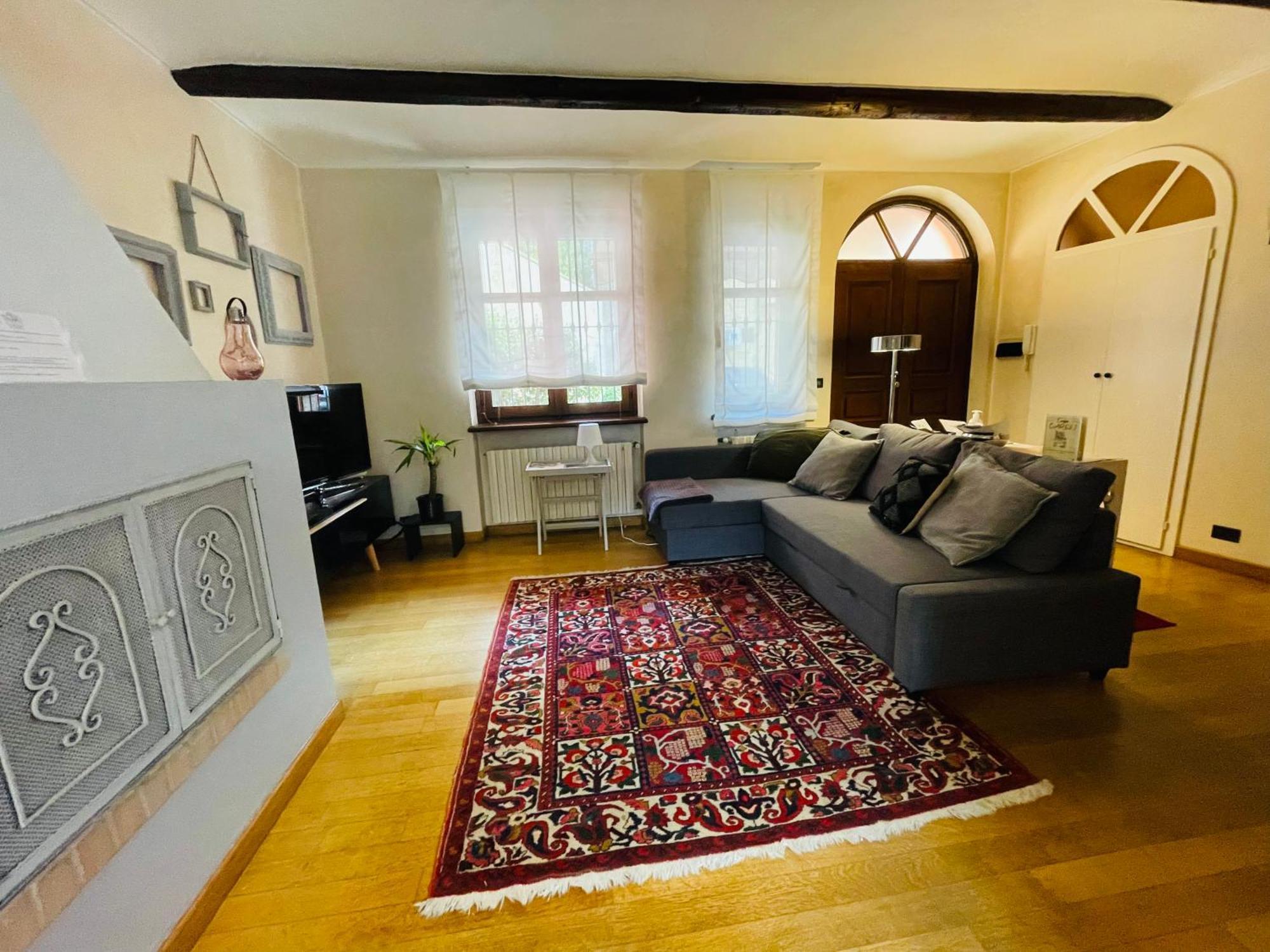 Casa Caroli, Charme E Comfort Nel Cuore Di Alba 외부 사진