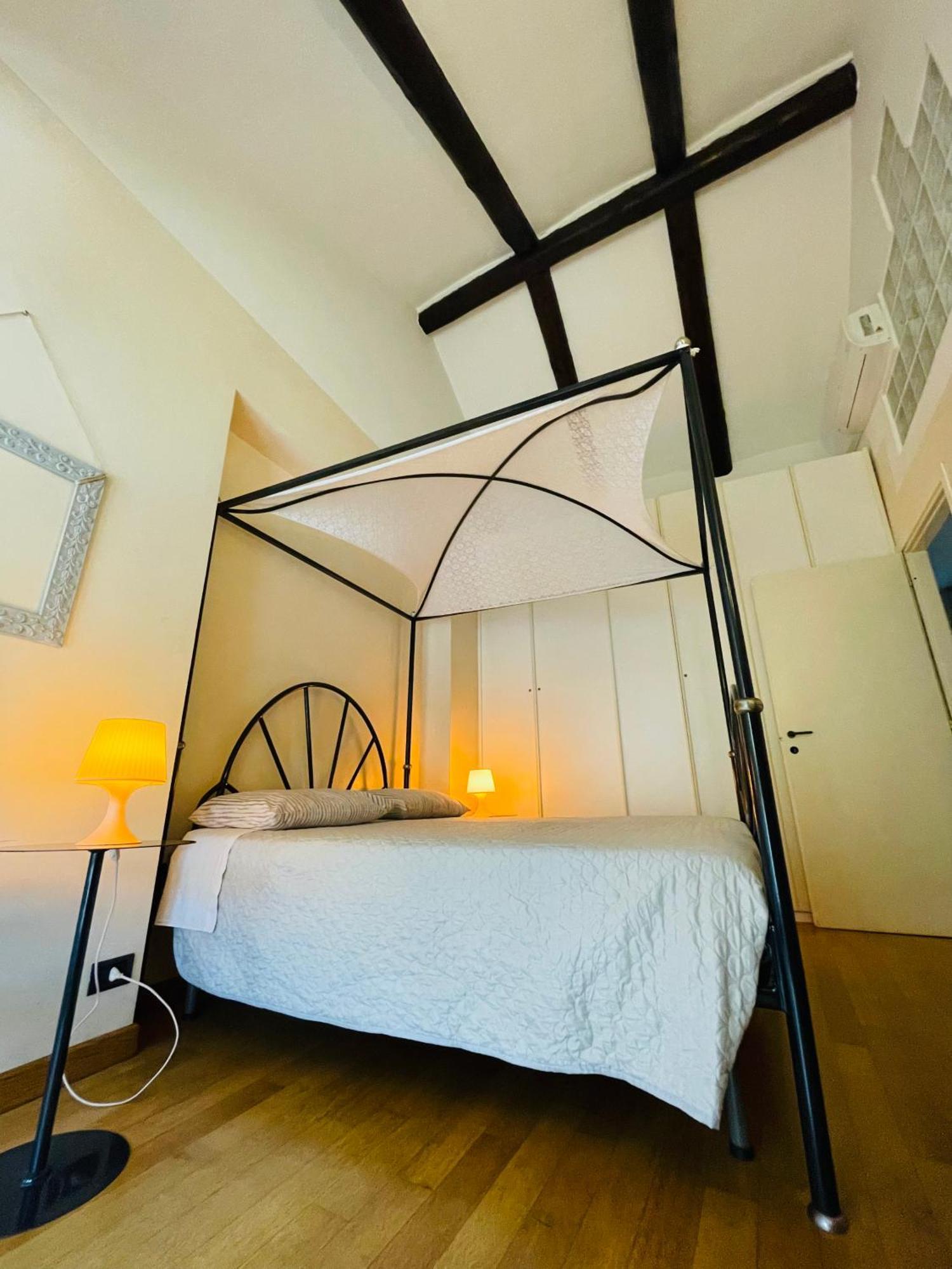 Casa Caroli, Charme E Comfort Nel Cuore Di Alba 외부 사진